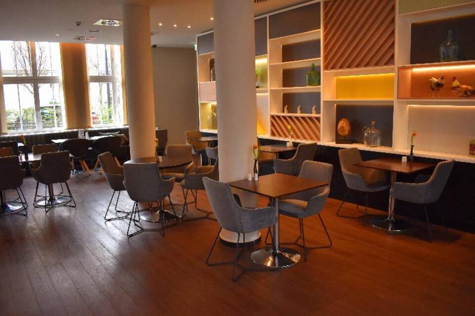Holiday Inn Dresden - Am Zwinger 1