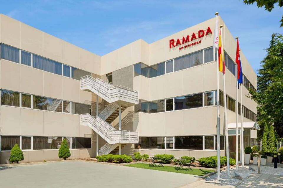 Ramada by Wyndham Madrid Tres Cantos 1