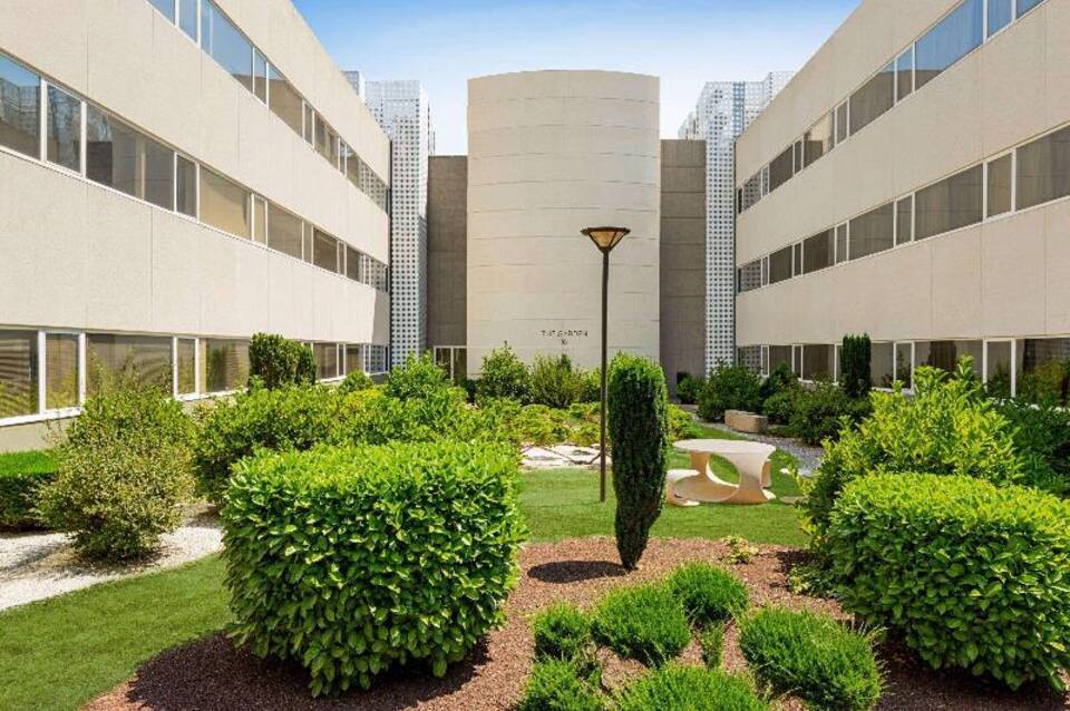 Ramada by Wyndham Madrid Tres Cantos 4