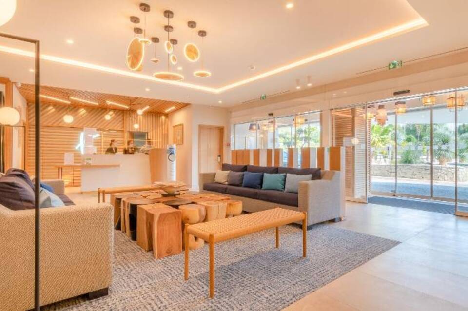 Holiday Inn Nice - Saint Laurent du Var 5