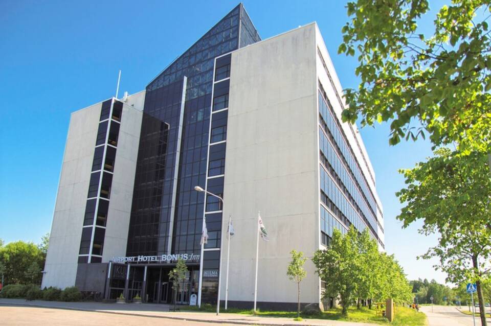 Skyline Airport Hotel 1