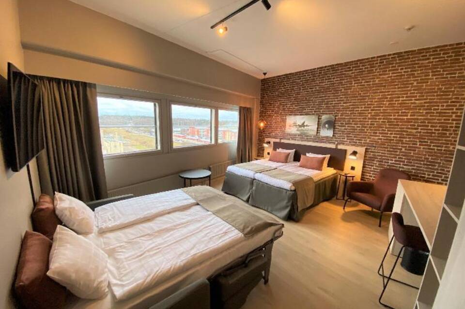 Skyline Airport Hotel 4