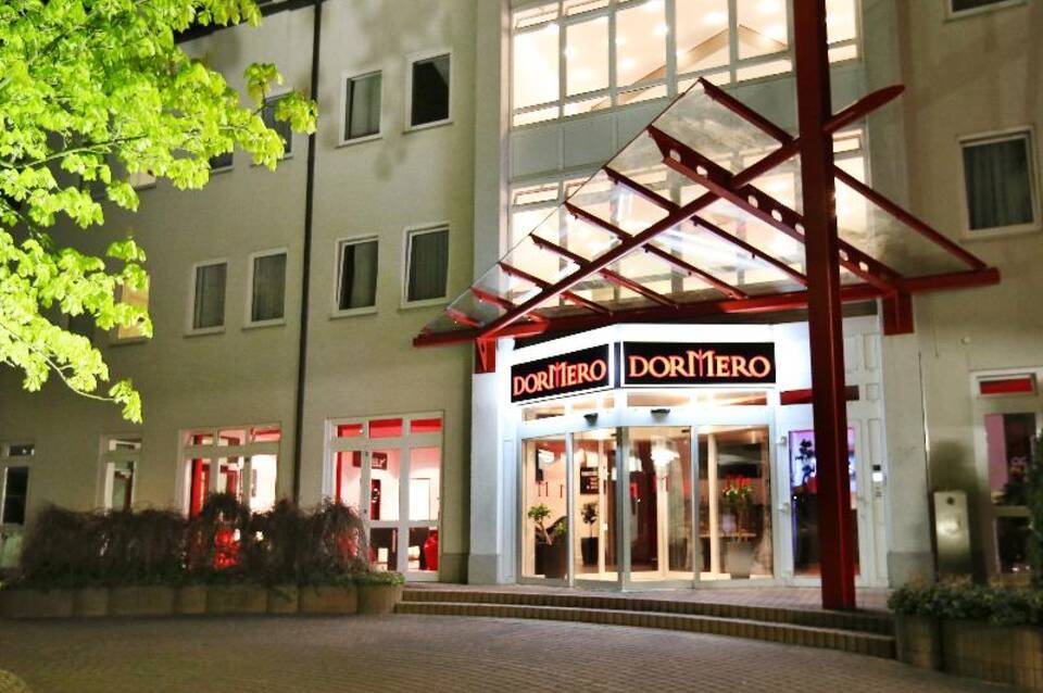DORMERO Hotel Dresden Airport 1