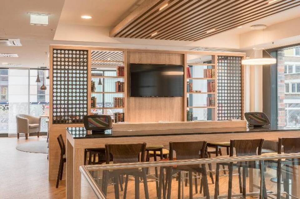Premier Inn Hamburg City Hammerbrook Hotel 5