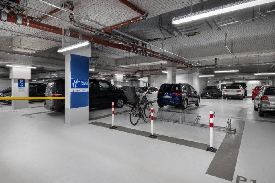 Holiday Inn Express Munich City West 4