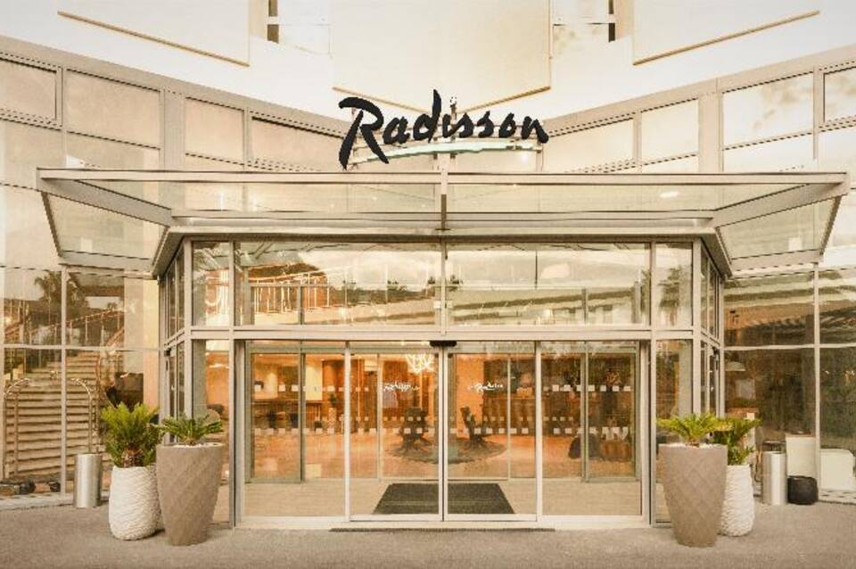 Radisson Hotel Nice Airport 2