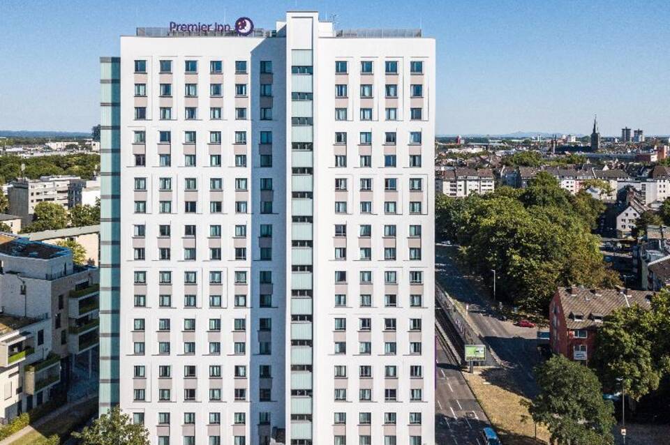 Premier Inn Köln City Süd Hotel 4
