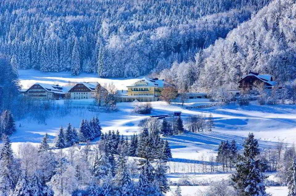Arabella Jagdhof Resort am Fuschlsee, a Tribute Portfolio Hotel 1