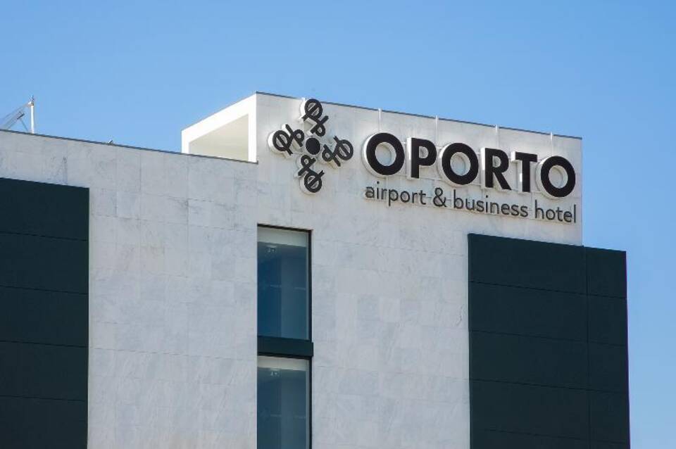 Oporto Airport & Business Hotel 2
