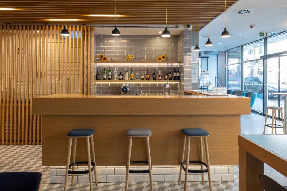 Holiday Inn Express Porto City Centre 4