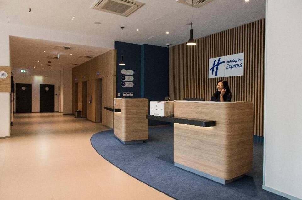 Holiday Inn Express Warsaw - Mokotow 1