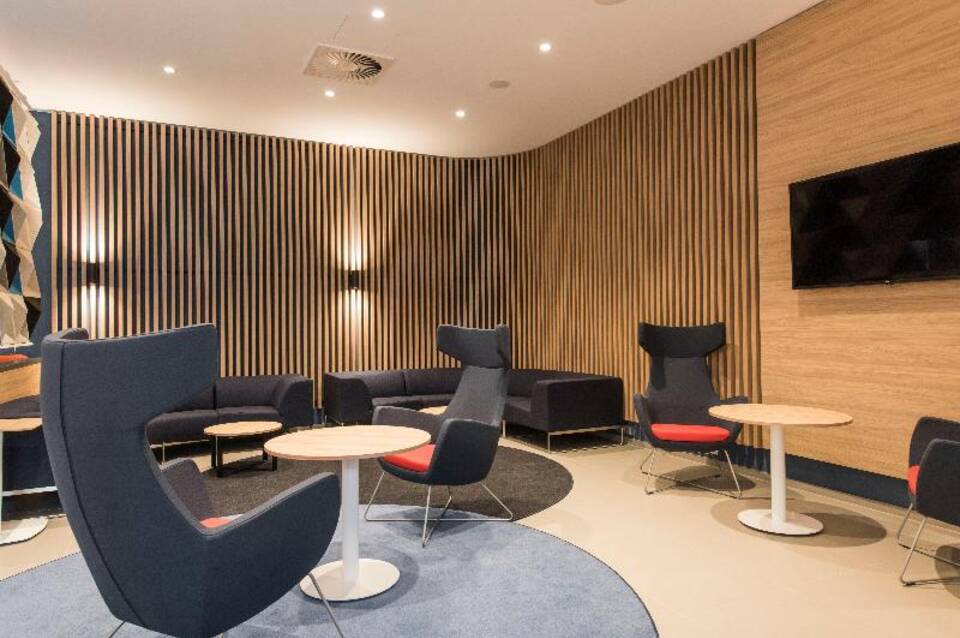 Holiday Inn Express Warsaw - Mokotow 3