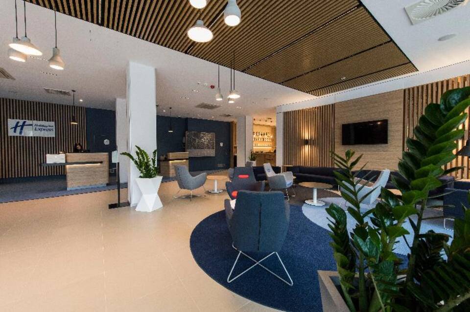 Holiday Inn Express Warsaw - Mokotow 4