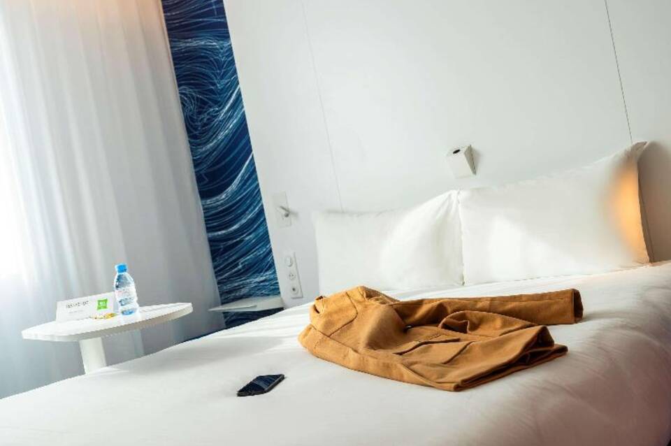 Ibis Styles Paris Orly Tech Airport 2