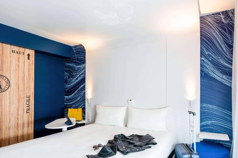 Ibis Styles Paris Orly Tech Airport 4