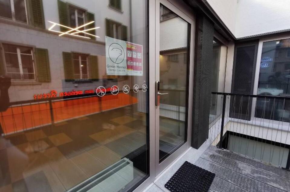 Green Marmot Capsule Hotel Zurich 2