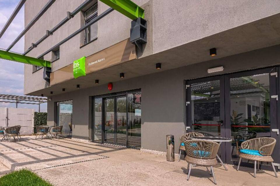 Hotel ibis Styles Bucharest Airport 1