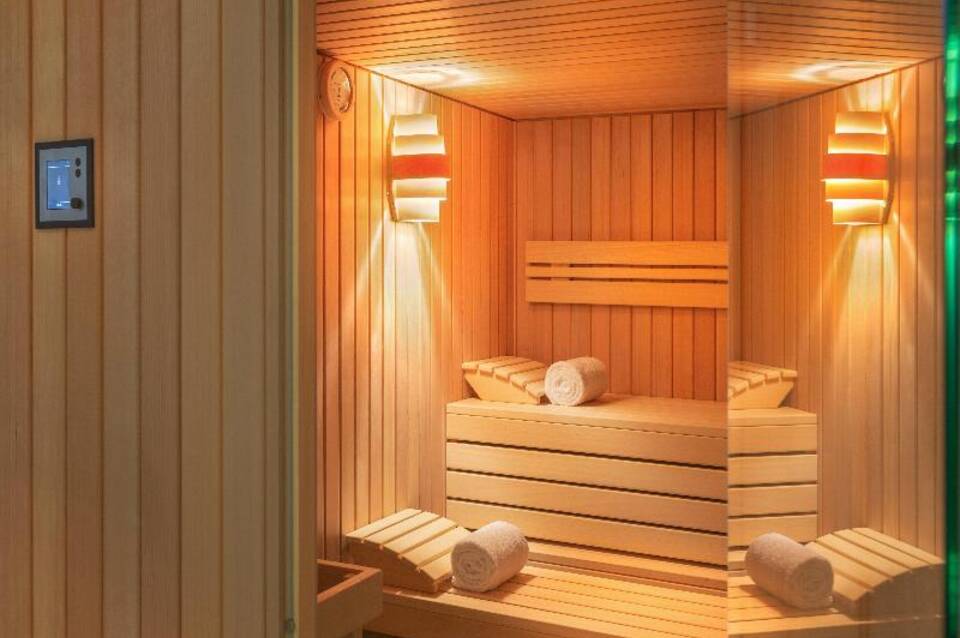 Holiday Inn - the niu, Mesh Stuttgart Messe 1