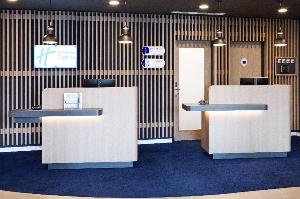 Holiday Inn Express Munich Olching 1