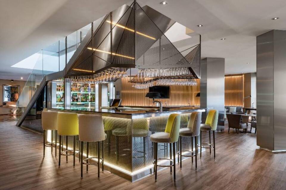 AC Hotel Milano 5