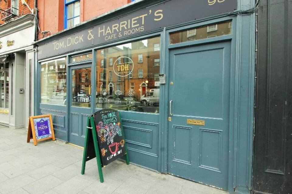 Tom Dick & Harriet's 1