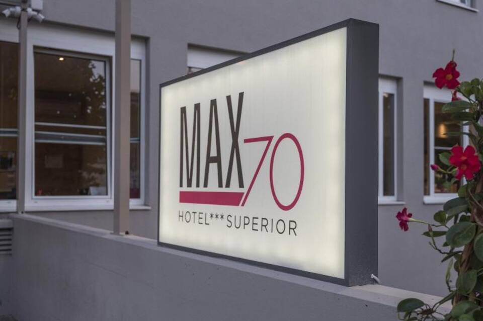 Hotel Max 70 2
