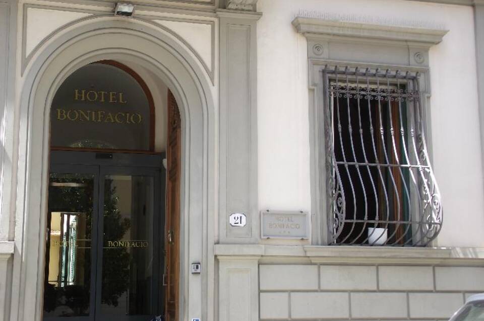 Bonifacio 2