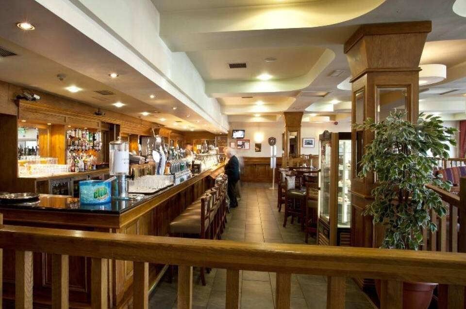 The West County Hotel 5
