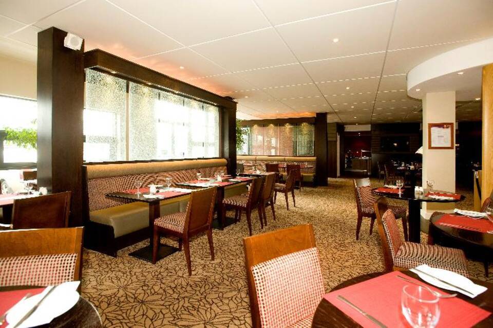 Premier Inn Dublin Airport 2