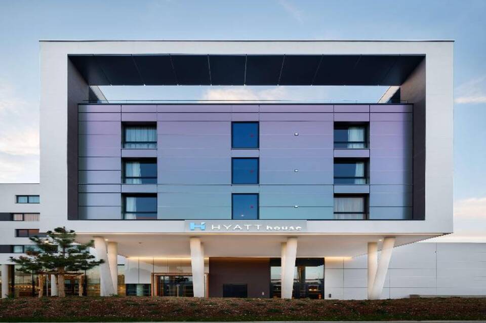Hyatt House Paris Charles de Gaulle Airport 2