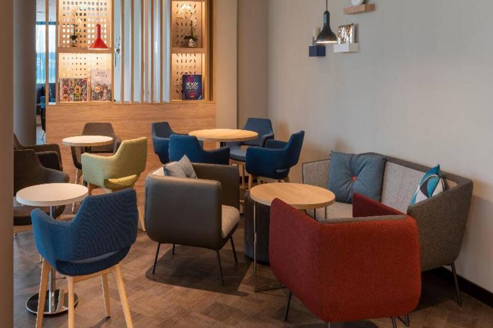 Holiday Inn Express Dusseldorf - Hauptbahnhof 2