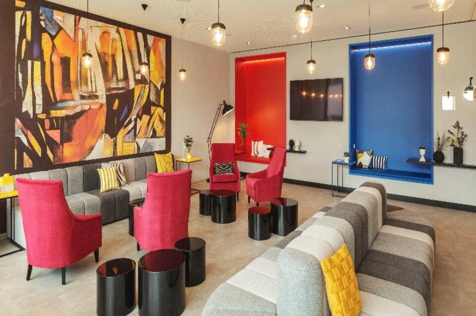 Holiday Inn - the niu, Form Stuttgart Feuerbach 1