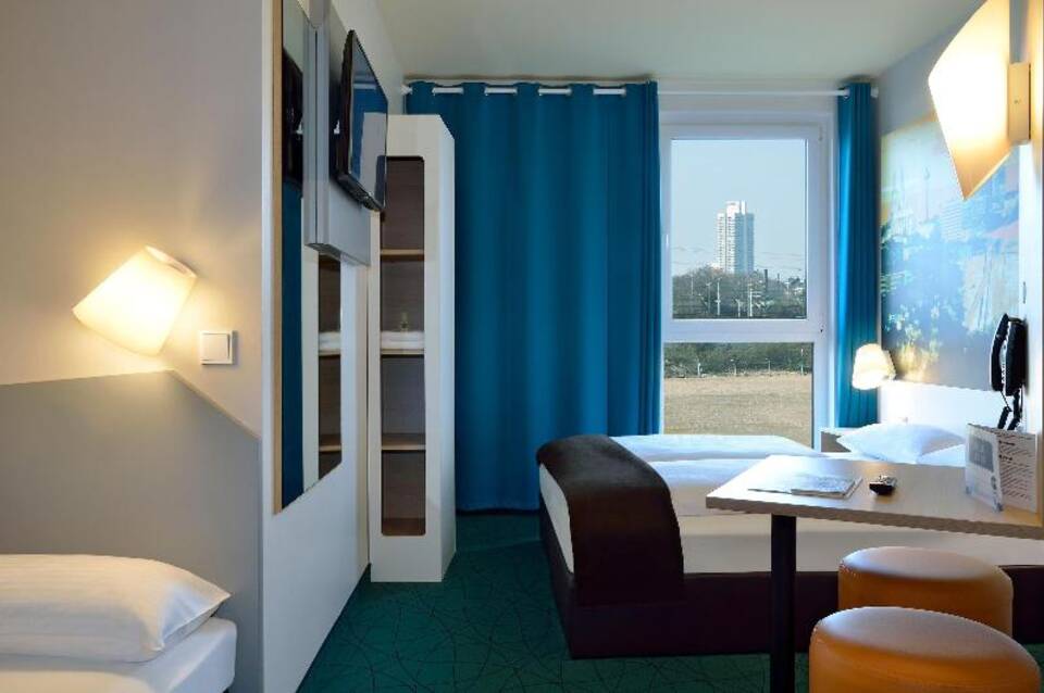B&B HOTEL Köln-Messe 3