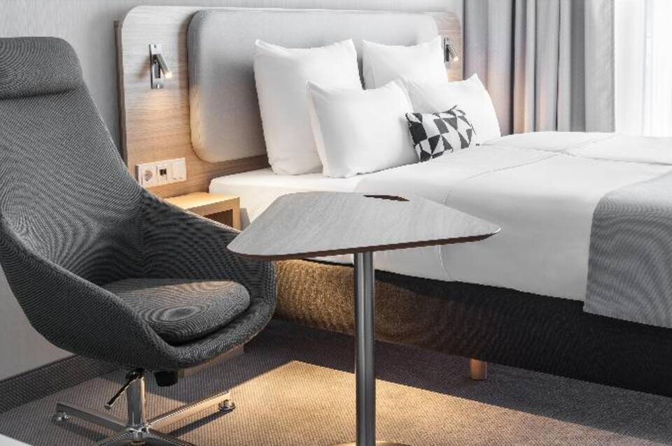 Holiday Inn Express & Suites Potsdam 1