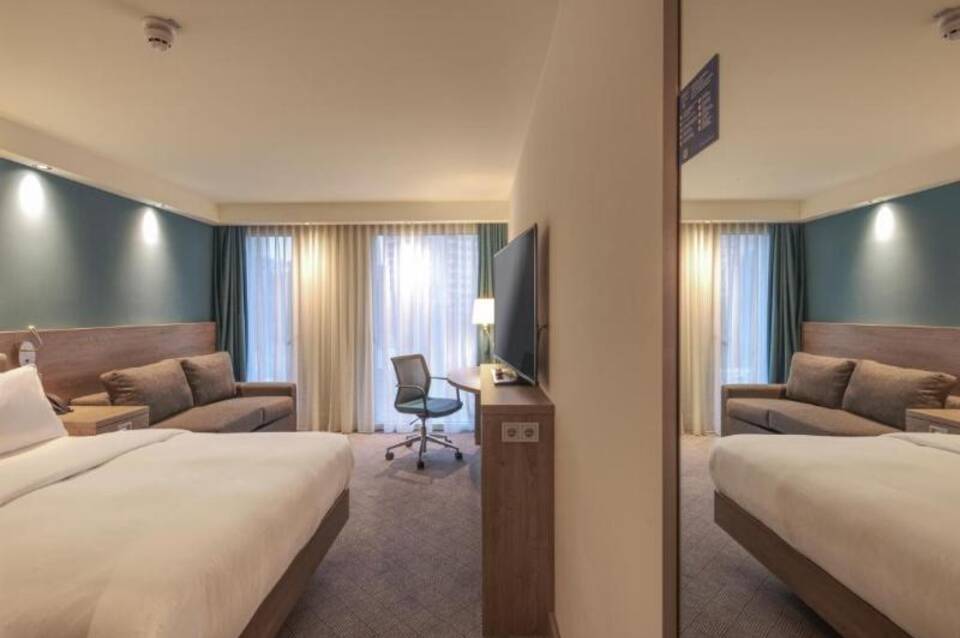 Hampton by Hilton Düsseldorf City Centre 4