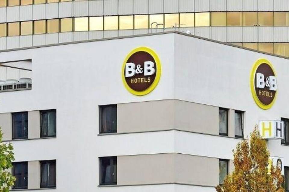 B&B HOTEL Stuttgart-Neckarhafen 2
