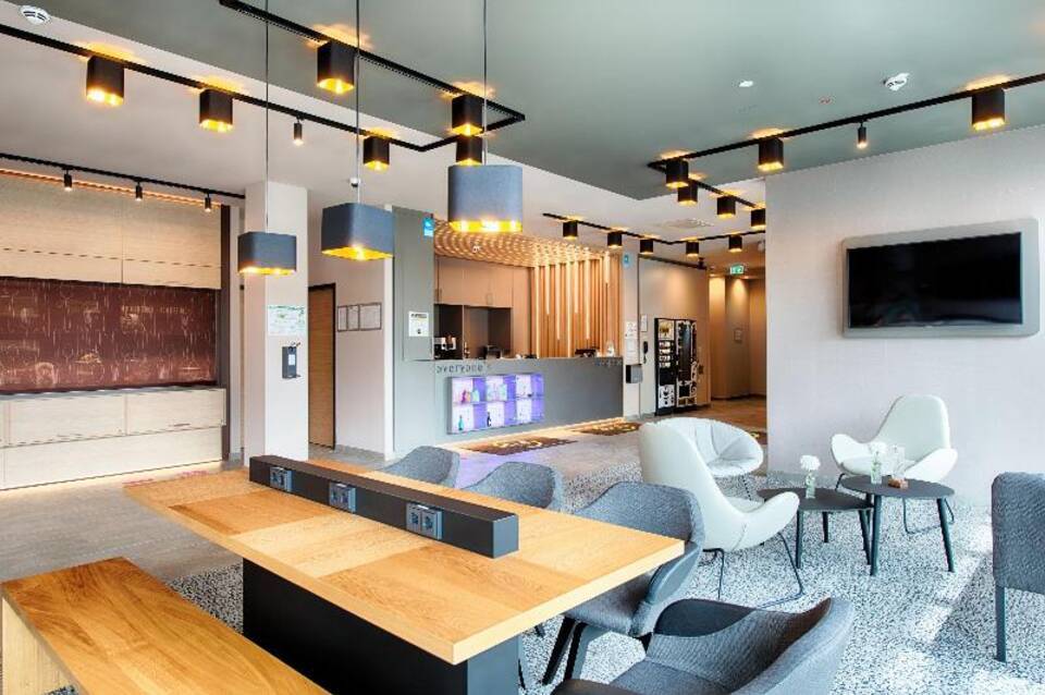 B&B HOTEL Stuttgart-Neckarhafen 3