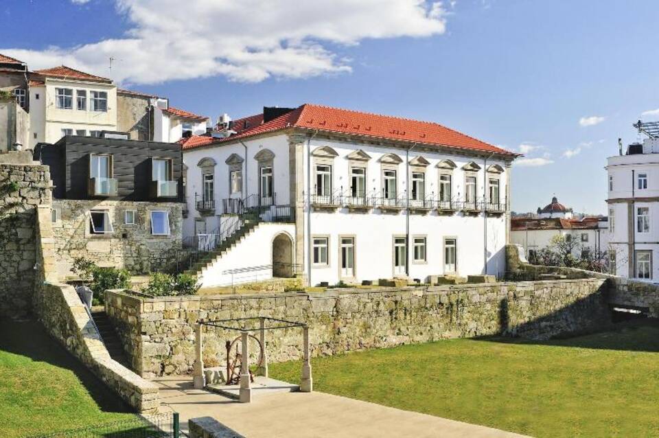 Condes de Azevedo Palace 2