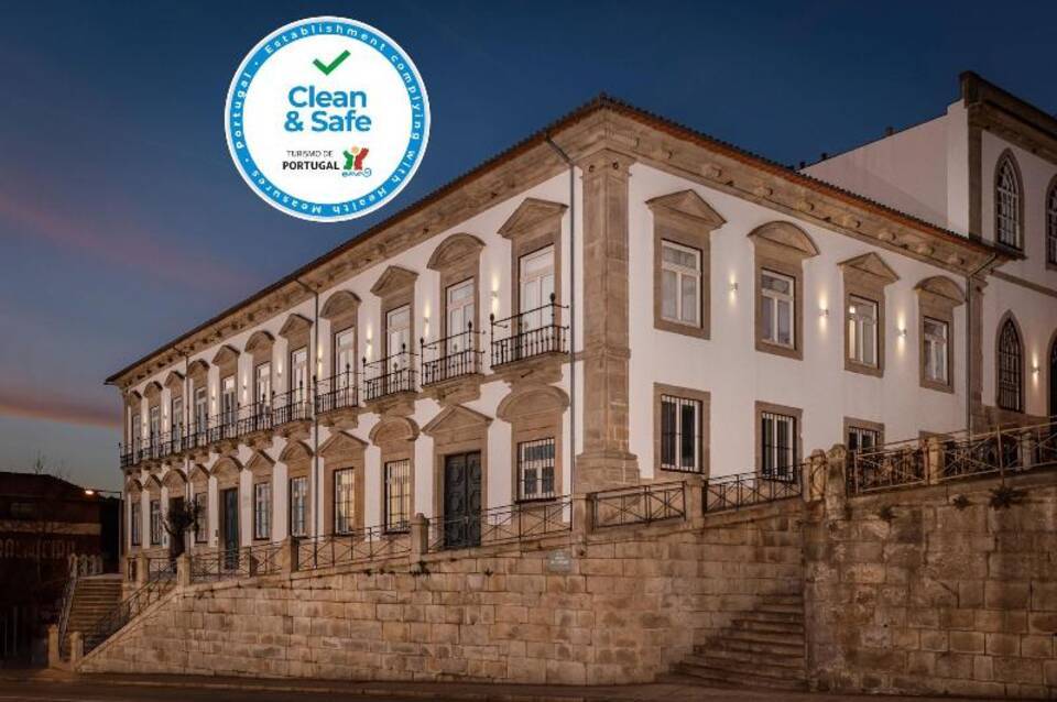Condes de Azevedo Palace 3