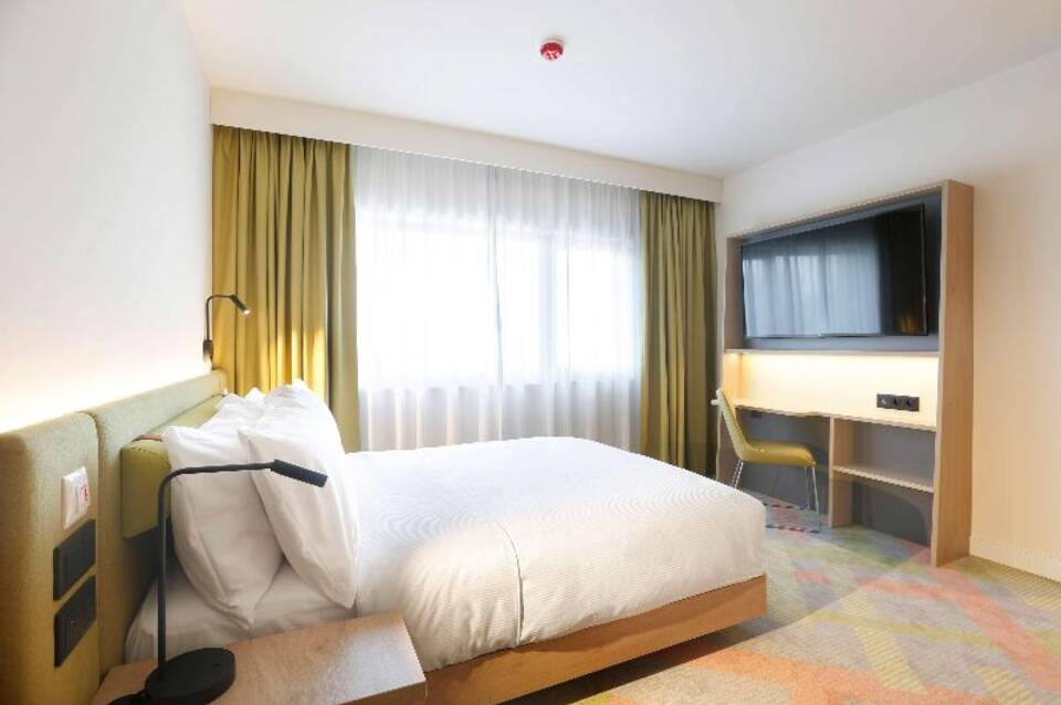 Hampton by Hilton Krakow Airport 3