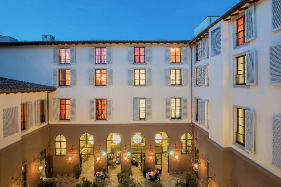 25hours Hotel Piazza San Paolino 2