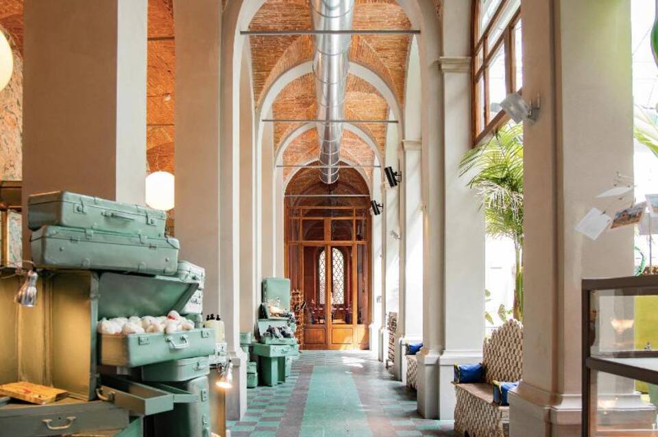 25hours Hotel Piazza San Paolino 4