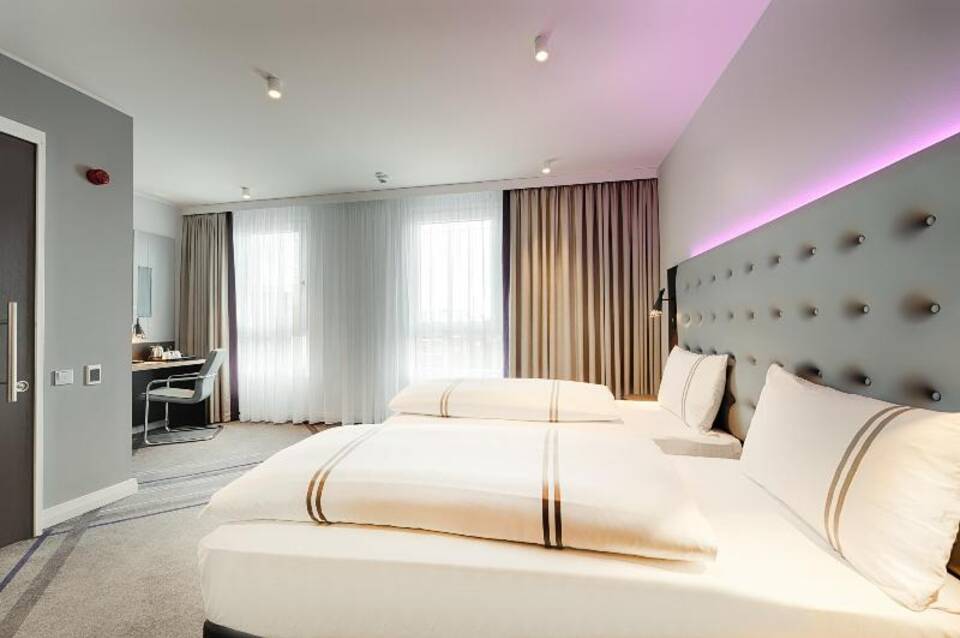 Premier Inn Hamburg City Klostertor 5