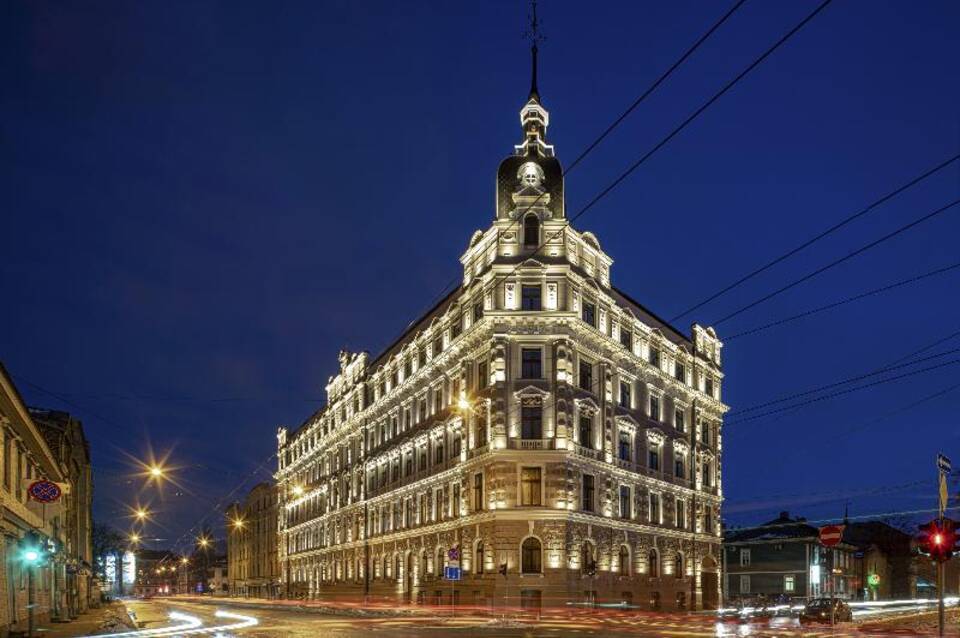 Aparthotel Amella 1
