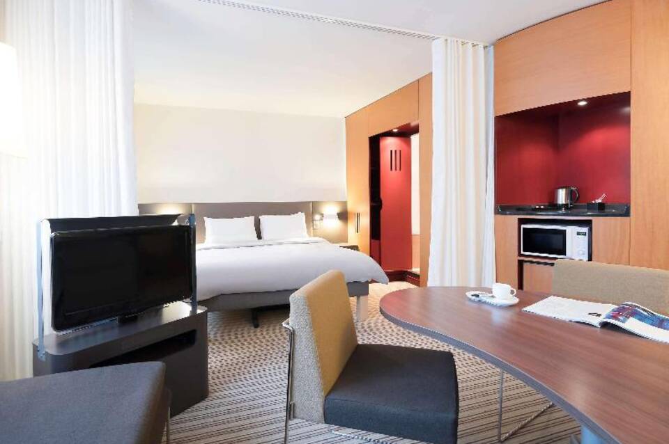 Novotel Suites Paris Montreuil Vincennes 4