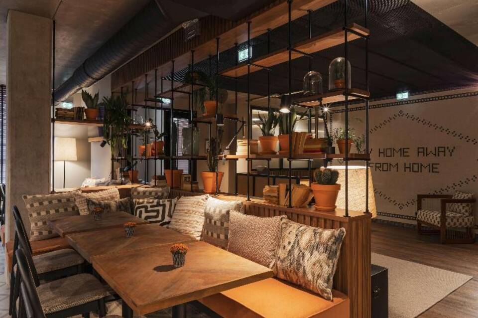 Fontinha Porto, Trademark Collection by Wyndham 5