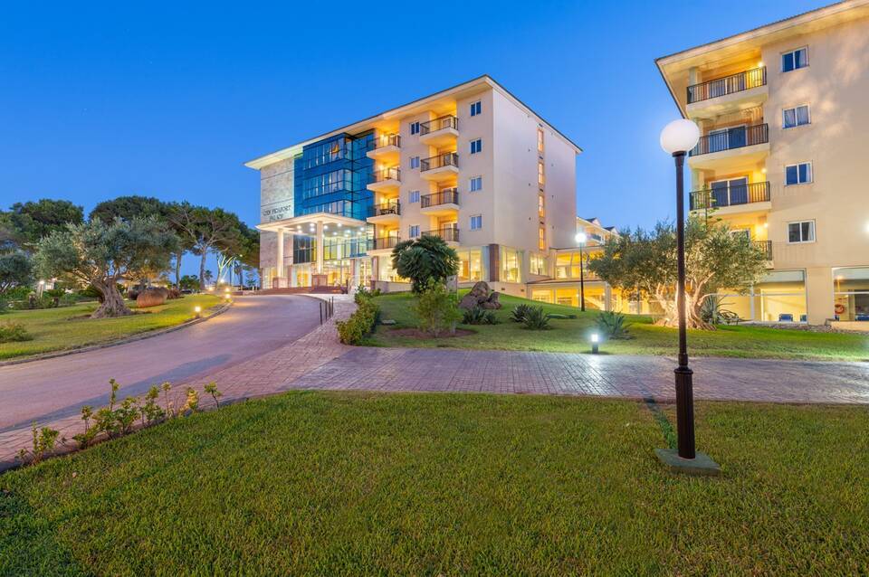 Aparthotel Can Picafort Palace 3