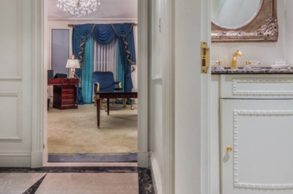 The Bentley Hotel 2