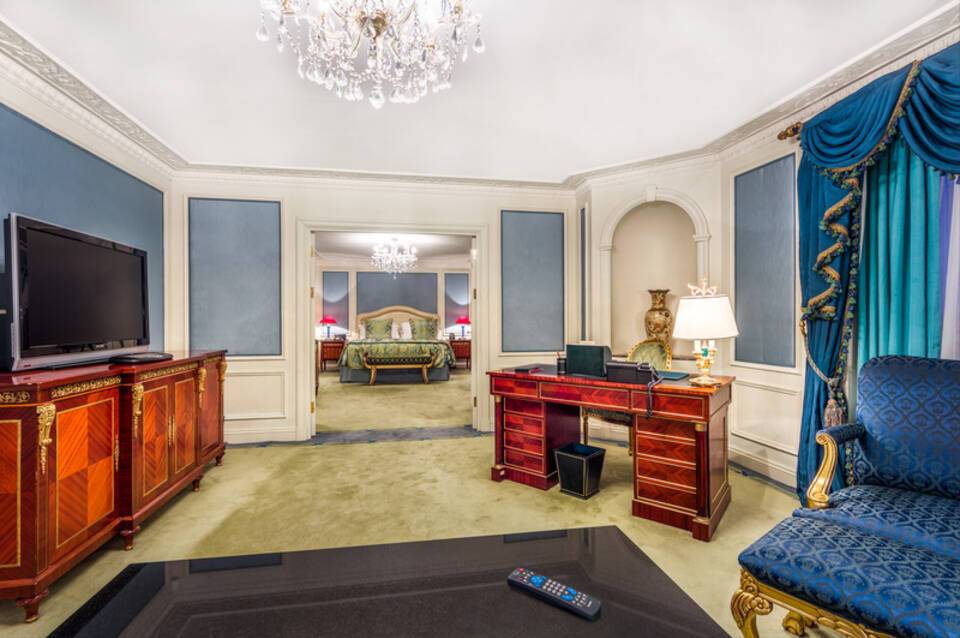 The Bentley Hotel 4