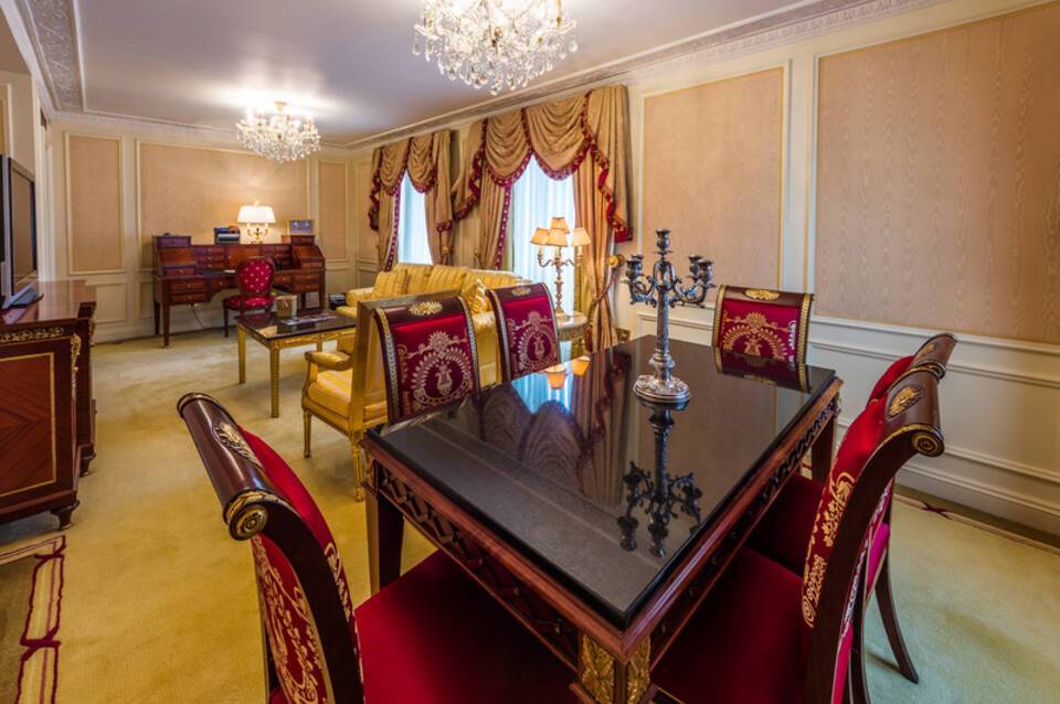 The Bentley Hotel 5